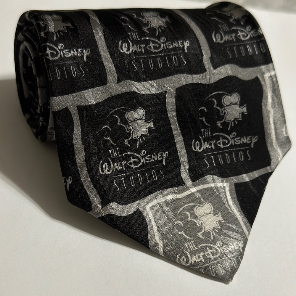 Disney Tie